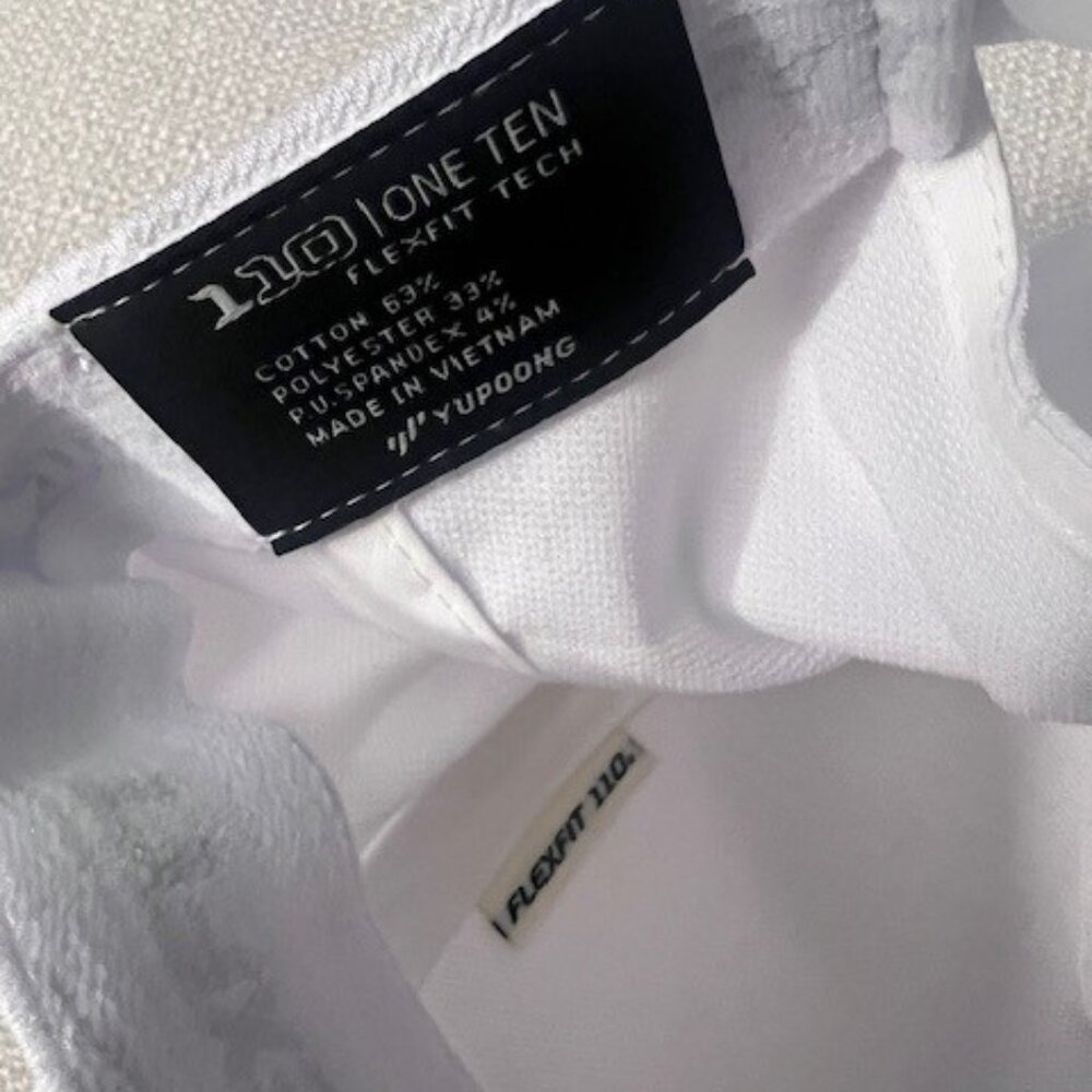 Nwot Travis Mathew Snapback Hat - image 5